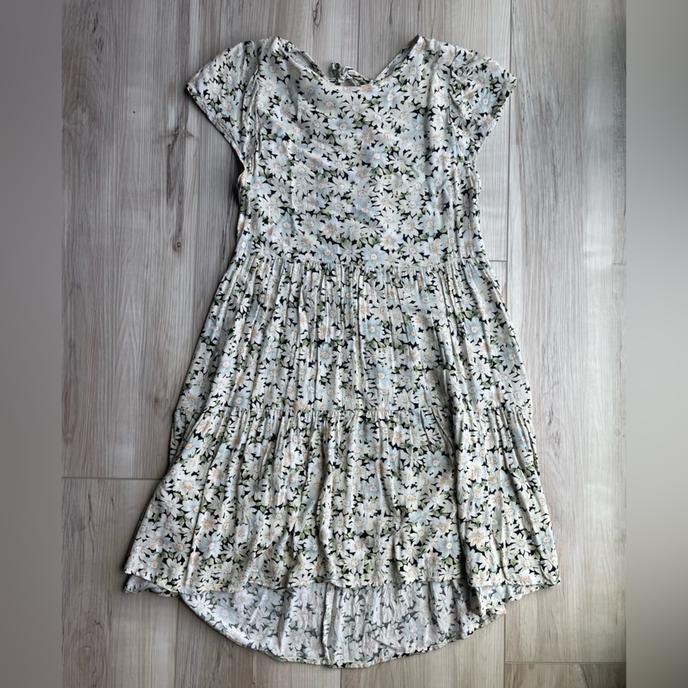 American Eagle Outfitters Floral Patterned Top